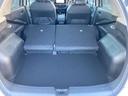 後席シートを倒すと、更に大きなラゲッジが現れます。