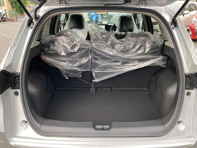 オーラ 1.2 G 雹害車 コネクトナビ プロパイロット こちらの車両はひょう害車となります。新車保証はありません。軽微な凹みがありますが、走行に問題はございません。店頭にて現車をご確認いただきましてからのみの販売となります(13枚目)