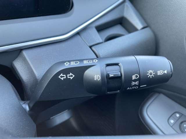 ノート 1.2 X 純正9インチナビ ドラレコ ETC ★純正9インチナビ TV★アダクティブLED★ドラレコ前、室内★ETC★衝突軽減ブレーキ★踏み間違い防止★インテリLI★オートライト★ハイビームアシスト★(16枚目)