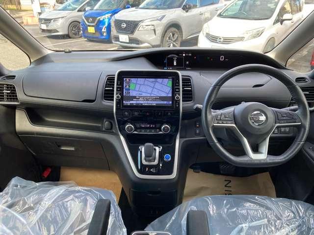 セレナ 1.2 e-POWER ハイウェイスター V 純正9インチナビ 後席モニター ドラレコ 360°カメラ エマジェンシーブレーキ 1オナ 寒冷地仕様 スマキー バックカメラ 禁煙 LED レーンアシスト 点検記録簿付 クルコン ETC ドラレコ サイドカーテンエアバック フルオートエアコン(9枚目)