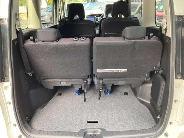 セレナ 1.2 e-POWER ハイウェイスター V 純正9インチナビ 後席モニター ドラレコ 360°カメラ エマジェンシーブレーキ 1オナ 寒冷地仕様 スマキー バックカメラ 禁煙 LED レーンアシスト 点検記録簿付 クルコン ETC ドラレコ サイドカーテンエアバック フルオートエアコン(13枚目)