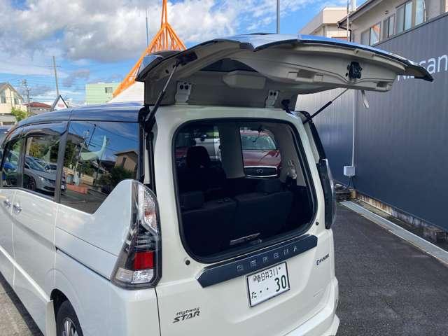 セレナ 1.2 e-POWER ハイウェイスター V 純正9インチナビ 後席モニター ドラレコ 360°カメラ エマジェンシーブレーキ 1オナ 寒冷地仕様 スマキー バックカメラ 禁煙 LED レーンアシスト 点検記録簿付 クルコン ETC ドラレコ サイドカーテンエアバック フルオートエアコン(15枚目)