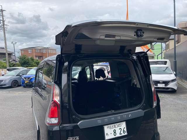 セレナ 2.0 ハイウェイスター VセレクションII ★純正9インチナビ TV★両側ハンズフリーオートスライド★全周囲カメラ★LEDライト★ハイビームアシスト★ETC★ドラレコ★クルコン★踏み間違い防止★車線逸脱★(13枚目)