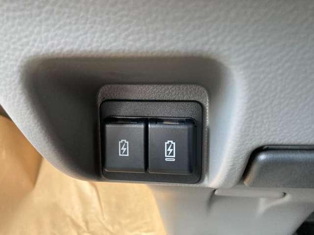 クリッパーバン 660 DX GLパッケージ ハイルーフ 雹害車 インテリジェントエマージェンシーブレーキ LEDヘッドランプ キーレス パワーウィンドウ レーンアシスト アイドリングストップ パワステ 禁煙車 運転席エアバック 助手席エアバック エアコン(11枚目)