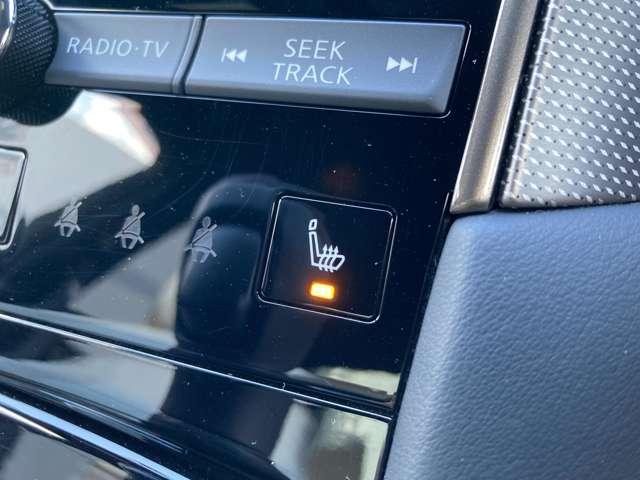 スカイライン 400R ★メーカーナビ★BOSEサウンド★アンビエントライトシステム★ドラレコ★全周囲カメラ★ホワイトレザーシート★シートヒーター★インテリクルコン★ETC★パトルシフト(18枚目)