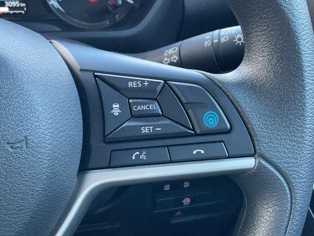 ◆◆◆プロパイロット【同一車線運転支援技術】搭載。高速道路でドライバーに代わってアクセル、ブレーキ、ステアリングを自動制御します。