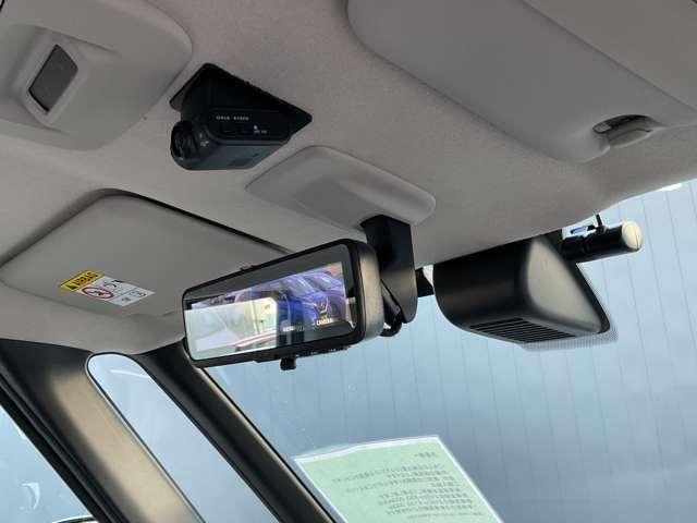◆◆◆日産純正ドライブレコーダー前と室内録画タイプです。ナビ連動タイプとなっております。
