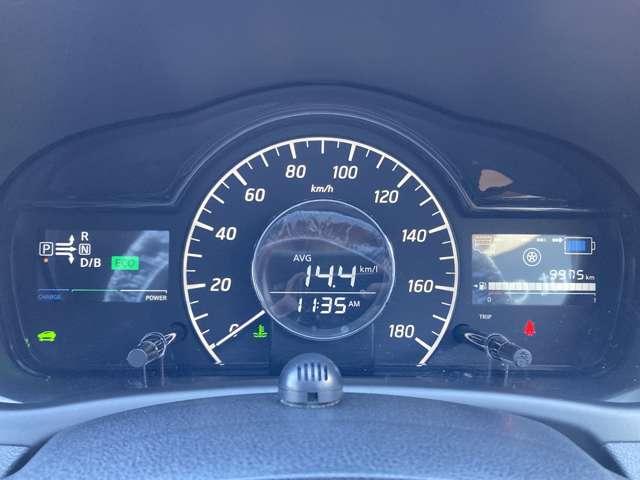 ノート １．２　ｅ－ＰＯＷＥＲ　Ｘ　純正ナビ　ＴＶ　全周囲カメラ　ドラレコ　禁煙　３６０°カメラ　記録簿付　Ｒカメラ　運転席助手席エアバック　レーンキープ　ＡＵＴＯエアコン　１オーナー　ナビＴＶ　サイドカメラ　運転席エアバッグ　キーレスエントリー　ドラレコ　ＥＴＣ車載器（6枚目）