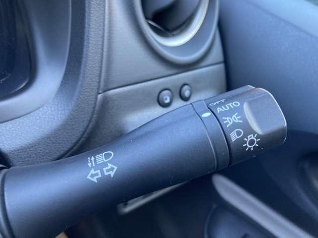 ノート １．２　ｅ－ＰＯＷＥＲ　Ｘ　純正ナビ　ＴＶ　全周囲カメラ　ドラレコ　禁煙　３６０°カメラ　記録簿付　Ｒカメラ　運転席助手席エアバック　レーンキープ　ＡＵＴＯエアコン　１オーナー　ナビＴＶ　サイドカメラ　運転席エアバッグ　キーレスエントリー　ドラレコ　ＥＴＣ車載器（16枚目）