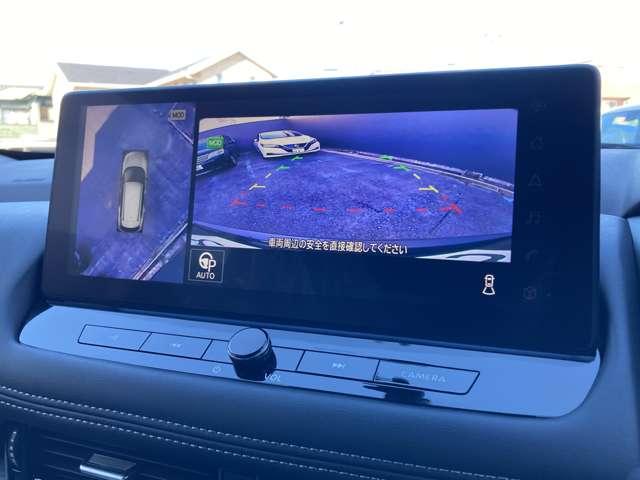 �������܂�Ő^�ォ�猩�Ă��邩�̂悤�Ɍ����܂��A���E���h�r���[���j�^�[�ł��B�ړ������m�@�\�����Ă��܂��B���Ԃ����ȕ��ł�����ł炭�炭���Ԃł��܂���B