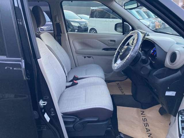 デイズ ６６０　Ｘ　純正９インチナビ　バックモニター　ＥＴＣ　踏み間違え防止　禁煙　スマートキー　バックカメラ　ＥＴＣ　レーンキープ　アイドリングストップ　ドライブレコーダー　キーレス　フルオートエアコン　ナビＴＶ　ＷＡＢ　記録簿　運転席エアバック　ＰＳ　ＡＢＳ（9枚目）