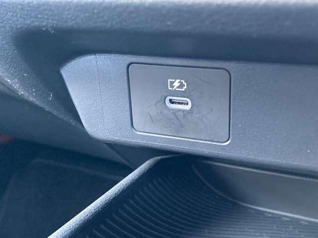 ノート １．２　Ｘ　純正９インチナビ　全周囲カメラ　ドラレコ　助手席エアバック　ＰＳ　ＰＷ　地デジ　キーフリーシステム　【ＬＥＤヘッドライト】　ＡＡＣ　記録簿付き　ワンオ－ナ－車　オートハイビーム　カーテンエアバック（19枚目）