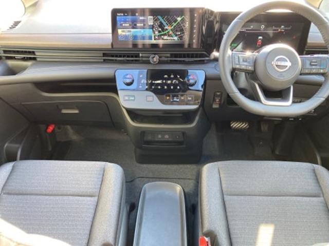セレナ e-パワー ハイウェイスターV こちらの車両は、ひょう害による凹みがございますが走行には問題ありません。安心してご購入していただくため、ご来店・現車確認ができるお客様にのみ販売しております。(6枚目)
