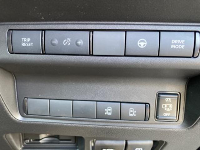 セレナ e-パワー ハイウェイスターV こちらの車両は、ひょう害による凹みがございますが走行には問題ありません。安心してご購入していただくため、ご来店・現車確認ができるお客様にのみ販売しております。(9枚目)