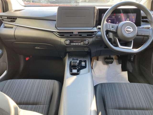 ノート １．２　Ｘ　雹害車　衝突被害軽減ブレ－キ　レーンアシスト　インテリジェントキー　ワンオーナー　パワーウィンドウ　オートエアコン　キーレス　ＡＢＳ　運転席エアバッグ　パワーステアリング（6枚目）