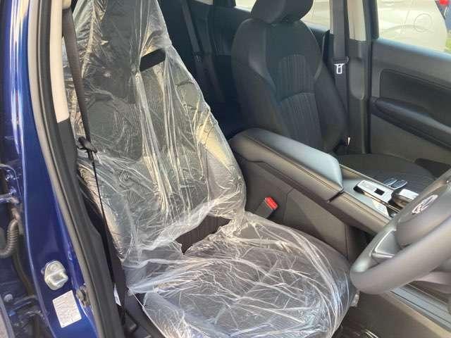 ノート １．２　Ｘ　雹害車　衝突被害軽減ブレ－キ　禁煙車　ＬＥＤヘッドライト　レーンアシスト　インテリジェントキー　盗難防止システム　サイドカーテンエアバック　パワーウィンドウ　オートエアコン　キーレス　ＡＢＳ　運転席エアバッグ（12枚目）