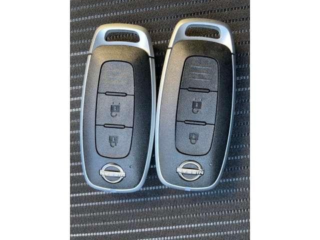 ノート １．２　Ｘ　雹害車　衝突被害軽減ブレ－キ　禁煙車　ＬＥＤヘッドライト　レーンアシスト　インテリジェントキー　盗難防止システム　サイドカーテンエアバック　パワーウィンドウ　オートエアコン　キーレス　ＡＢＳ　運転席エアバッグ（16枚目）