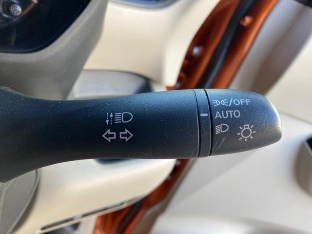 ルークス 660 X ハンズフリー両側オートスライドドア アラモニ 前後衝突軽減ブレーキ ワンオーナー車 車線逸脱防止 スマートキー 定期点検記録簿 キーフリー ドライブレコーダー i-stop フルオートエアコン パワーウインドウ バックカメラ 盗難防止(9枚目)
