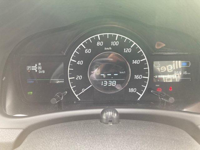 ノート 1.2 e-POWER X アラウンドビューモニター 純正ナビ 360°カメラ 記録簿付 Rカメラ 運転席助手席エアバック レーンキープ AUTOエアコン 1オーナー 盗難防止システム ナビTV サイドカメラ 運転席エアバッグ キーレスエントリー LEDヘッド(13枚目)