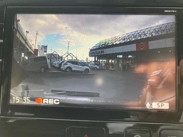 セレナ 2.0 ハイウェイスター Vセレクション 後席モニター 純正9インチナビ 全周カメラ I-STOP サイドカメラ 両側ASD Aクルーズ 車線逸脱 LEDヘッドライト バックカメラ ETC TVナビ ドライブレコーダー キーレス オートエアコン メモリーナビ エアバッグ(13枚目)