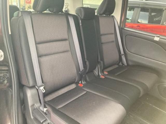 セレナ 2.0 ハイウェイスター Vセレクション 後席モニター 純正9インチナビ 全周カメラ I-STOP サイドカメラ 両側ASD Aクルーズ 車線逸脱 LEDヘッドライト バックカメラ ETC TVナビ ドライブレコーダー キーレス オートエアコン メモリーナビ エアバッグ(17枚目)