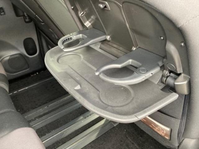 セレナ 2.0 ハイウェイスター Vセレクション 後席モニター 純正9インチナビ 全周カメラ I-STOP サイドカメラ 両側ASD Aクルーズ 車線逸脱 LEDヘッドライト バックカメラ ETC TVナビ ドライブレコーダー キーレス オートエアコン メモリーナビ エアバッグ(18枚目)