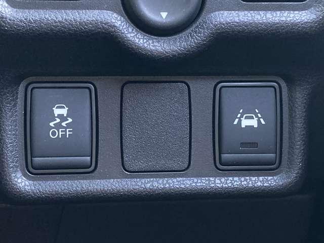 ノート 1.2 e-POWER X アラウンドビューモニター 純正ナビ 360°カメラ 記録簿付 Rカメラ 運転席助手席エアバック レーンキープ AUTOエアコン 1オーナー 盗難防止システム ナビTV サイドカメラ 運転席エアバッグ キーレスエントリー LEDヘッド(14枚目)