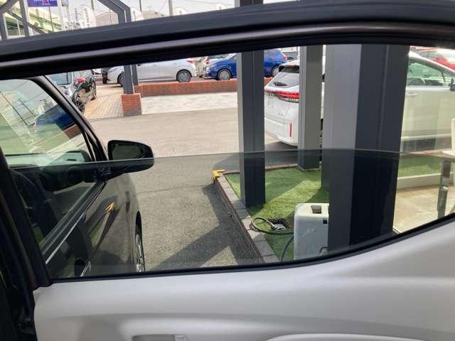 デイズ ６６０　Ｘ　アラウンドビューモニター　９インチナビ　アラウンドＭ　踏み間違え防止　スマートキー　イモビライザー　バックカメラ　１オーナー　ＥＴＣ　レーンキープ　アイドリングストップ　ドライブレコーダー　キーレス　フルオートエアコン　ナビＴＶ　ＷＡＢ（17枚目）