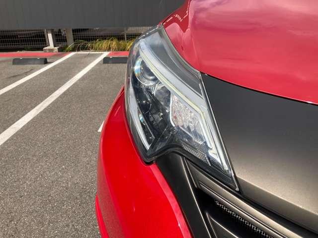 ノート 1.2 e-POWER X LEDヘッドライト 純正ナビ 記録簿付 Rカメラ 運転席助手席エアバック レーンキープ AUTOエアコン 盗難防止システム ナビTV AW 運転席エアバッグ キーレスエントリー LEDヘッド ドラレコ ETC車載器 パワステ(4枚目)