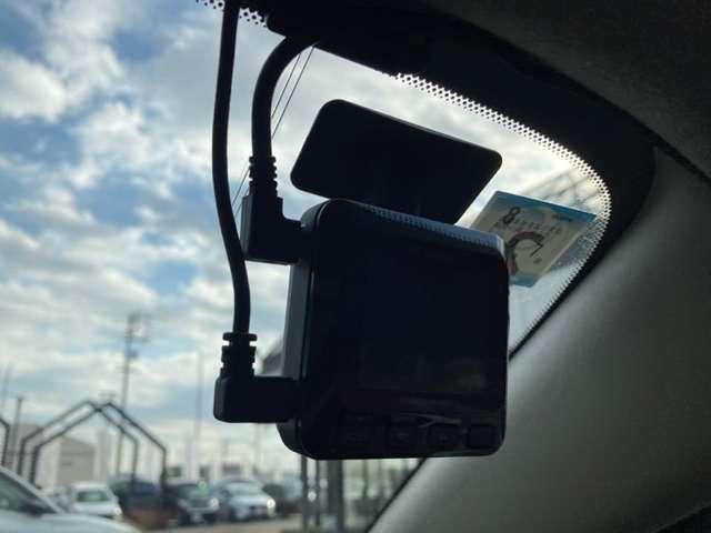 ノート 1.2 e-POWER X LEDヘッドライト 純正ナビ 記録簿付 Rカメラ 運転席助手席エアバック レーンキープ AUTOエアコン 盗難防止システム ナビTV AW 運転席エアバッグ キーレスエントリー LEDヘッド ドラレコ ETC車載器 パワステ(9枚目)