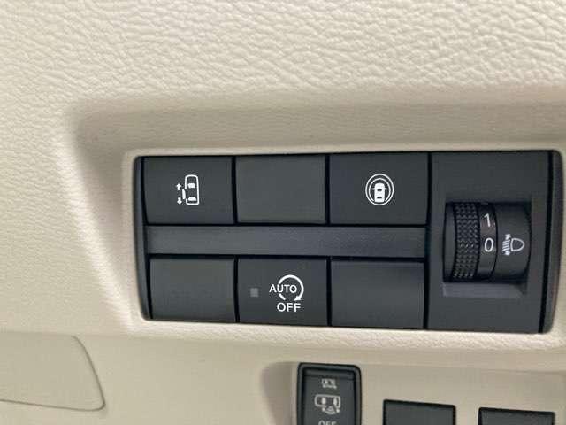 ルークス 660 X 雹害車 アラモニ 前後衝突軽減ブレーキ 禁煙 車線逸脱防止 スマートキー キーフリー i-stop フルオートエアコン パワーウインドウ LED バックカメラ 盗難防止 カーテンエアバッグ Wエアバック(8枚目)