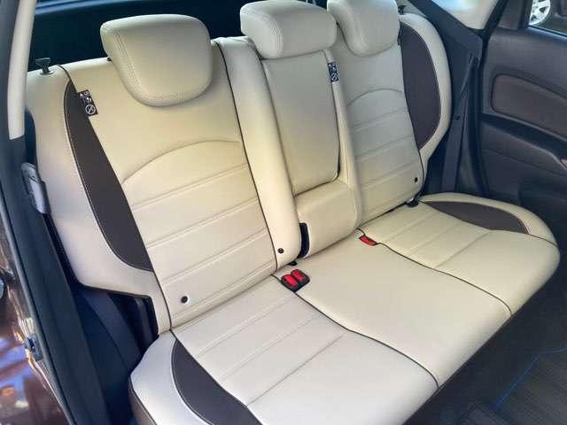 ノート 1.2 e-POWER メダリスト プレミアムホワイトインテリア 被害軽減ブレーキ テレビ バックモニター インテリキー アイドリングストップ 盗難防止装置 LEDランプ 車線逸脱警報システム ワンオーナー キーフリー アルミホイール ETC オートエアコン ABS(8枚目)