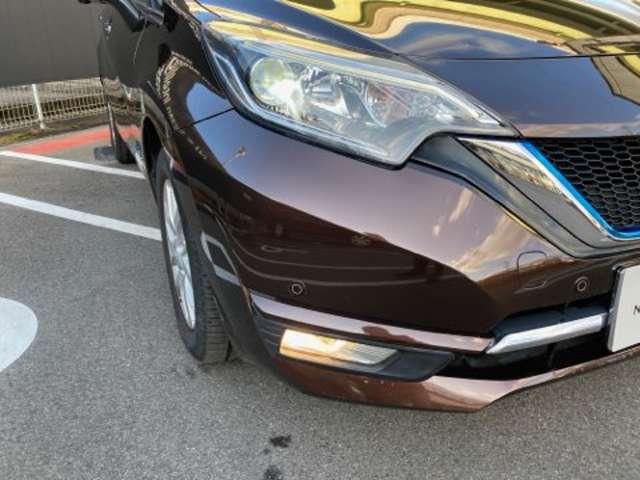 ノート 1.2 e-POWER メダリスト プレミアムホワイトインテリア 被害軽減ブレーキ テレビ バックモニター インテリキー アイドリングストップ 盗難防止装置 LEDランプ 車線逸脱警報システム ワンオーナー キーフリー アルミホイール ETC オートエアコン ABS(17枚目)