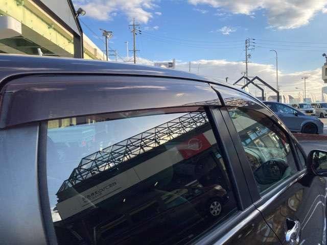 ノート 1.2 e-POWER メダリスト プレミアムホワイトインテリア 被害軽減ブレーキ テレビ バックモニター インテリキー アイドリングストップ 盗難防止装置 LEDランプ 車線逸脱警報システム ワンオーナー キーフリー アルミホイール ETC オートエアコン ABS(18枚目)