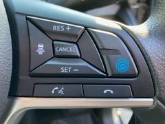 �ץ��ѥ����åȥ����å�����®ƻϩ�ǤΡ�ñĴ�ʡɽ������ԡɤ�Ĺ���֤Ρɽ�����ԡɡ����Σ��ĤΥ�����ǡ��ɥ饤�С������äƥ������롢�֥졼�������ƥ���󥰤�ư�����档 5