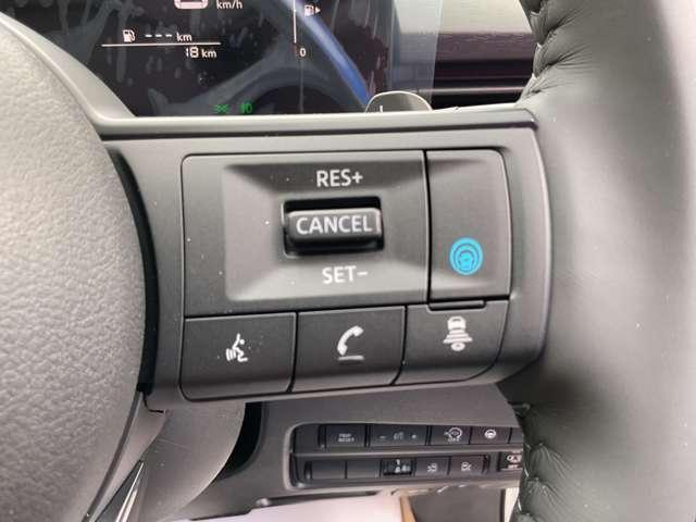 セレナ 2.0 XV 雹害車 インテリジェントキー 衝突被害軽減ブレーキ レーンキープアシスト LEDライト オートエアコン 盗難防止装置 禁煙 オートクルーズコントロール 両側電動ドア(10枚目)