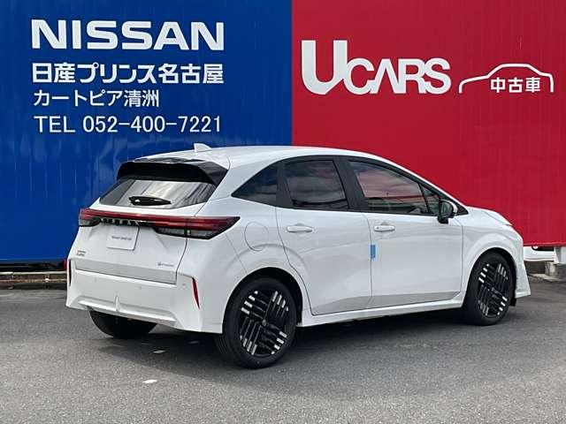 オーラ 1.2G レザーエディション 雹害車 【こちらの車両はひょう害車となります】新車保証はありません。軽微な凹みがありますが、走行に問題はございません。店頭にて現車をご確認いただきましてからのみの販売となります。 ★寒冷地仕様★シートヒ-タ-(5枚目)