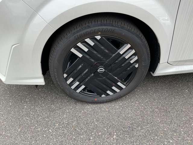 オーラ 1.2G レザーエディション 雹害車 【こちらの車両はひょう害車となります】新車保証はありません。軽微な凹みがありますが、走行に問題はございません。店頭にて現車をご確認いただきましてからのみの販売となります。 ★寒冷地仕様★シートヒ-タ-(19枚目)