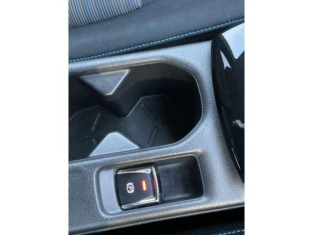 リーフ Ｘ　Ｖセレクション　プロパイロット　メ－カ－ナビ　レーダークルコン　３６０°カメラ　踏み間違い防止装置　ＬＥＤランプ　セキュリティ　ドライブレコーダー　禁煙　１オーナー　ＥＴＣ　インテリキー　レーンキープアシスト　サイドエアバッグ　パワーウィンドウ（15枚目）