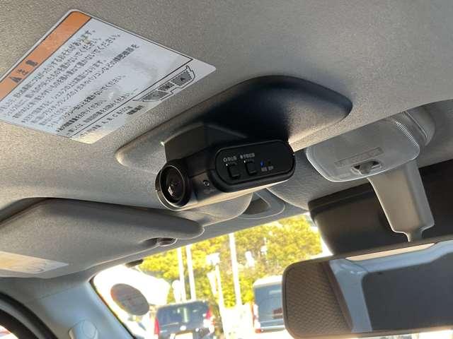 クリッパーバン ６６０　ＤＸ　ＧＬパッケージ　ハイルーフ　純正ナビ　シートヒ－タ－　ＬＥＤライト　インテリジェントエマージェンシーブレーキ　ＬＥＤヘッドランプ　キーレス　パワーウィンドウ　レーンアシスト　ドラレコ　バックカメラ　ＥＴＣ　アイドリングストップ　パワステ　禁煙車　運転席エアバック（8枚目）