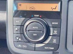 ◆◆◆オートエアコンです。温度設定だけであとは自動で風量・温度を調節します。ドライブを快適なものにします。 7