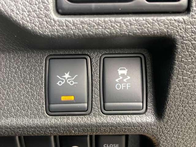 NV350キャラバンバン 2.0 プレミアムGX ブラックギア ロングボディ ★アラウンドビューモニター★助手席側オートスライドドア★LEDライト★衝突被害軽減ブレーキ★純正ナビ★フルセグTV、CD録音再生、DVD再生、AUX、Bluetoothハンズフリー/音楽再生・携帯★(9枚目)