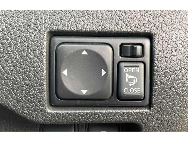 NV350キャラバンバン 2.0 プレミアムGX ブラックギア ロングボディ ★アラウンドビューモニター★助手席側オートスライドドア★LEDライト★衝突被害軽減ブレーキ★純正ナビ★フルセグTV、CD録音再生、DVD再生、AUX、Bluetoothハンズフリー/音楽再生・携帯★(19枚目)