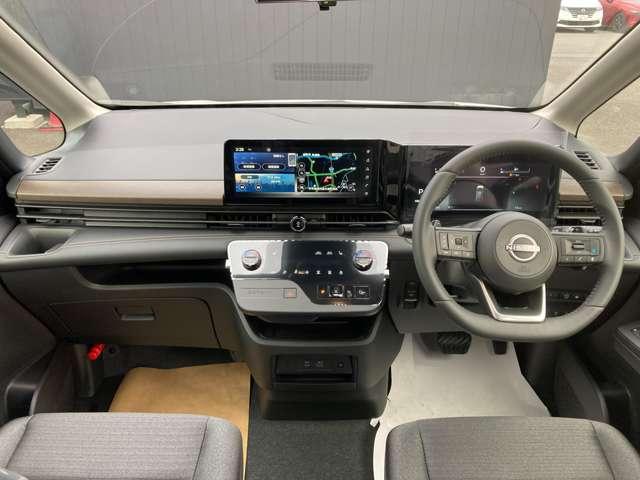 セレナ ハイウェイスターV こちらの車両はひょう害車となります。新車保証はありません。軽微な凹みがありますが、走行に問題はございません。店頭にて現車をご確認いただきましてからのみの販売となります。(6枚目)