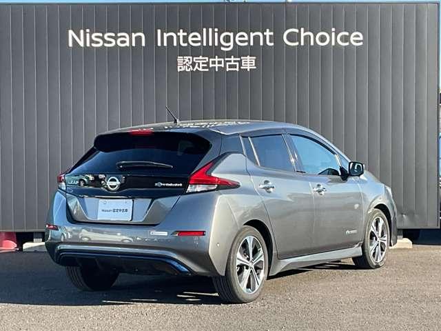 リーフ G 【12セグ】プロパイロット★全周囲カメラ★シート&ステアリングヒーター★スマートルームミラー★メーカーナビ&フルセグTV★前後ドラレコ★ETC★LEDヘッドライト★プロパイロットパーキング(3枚目)