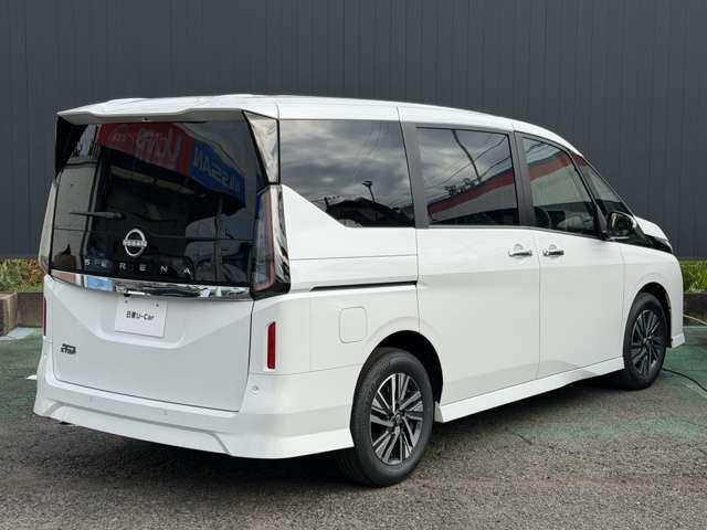 セレナ 2.0 ハイウェイスターV (雹害車) プロパイロット 被害軽減 W電動スライド レーダークルコン レーンアシスト LEDランプ ワンオーナー車 盗難防止システム カーテンエアバッグ アルミホイール キーフリー エアコン バックカメラ ABS 禁煙 パワーウィンドウ(5枚目)