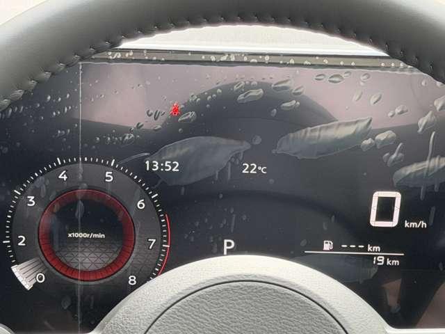 セレナ 2.0 ハイウェイスターV (雹害車) プロパイロット 被害軽減 W電動スライド レーダークルコン レーンアシスト LEDランプ ワンオーナー車 盗難防止システム カーテンエアバッグ アルミホイール キーフリー エアコン バックカメラ ABS 禁煙 パワーウィンドウ(6枚目)