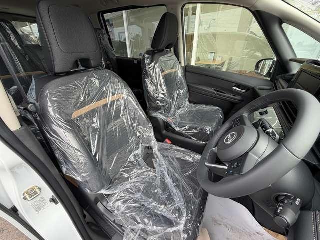 セレナ 2.0 ハイウェイスターV (雹害車) プロパイロット 被害軽減 W電動スライド レーダークルコン レーンアシスト LEDランプ ワンオーナー車 盗難防止システム カーテンエアバッグ アルミホイール キーフリー エアコン バックカメラ ABS 禁煙 パワーウィンドウ(18枚目)