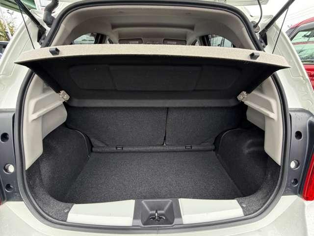 マーチ １．２　Ｘ　ＦＯＵＲ　４ＷＤ　純正ナビ　ＴＶ　バックモニター　ドラレコ　切替４ＷＤ　メモリーナビ　バックカメラ　ドライブレコーダー　ワンオーナー　禁煙車　エアコン　インテリジェントキー　パワーウィンドウ　ＥＴＣ（20枚目）