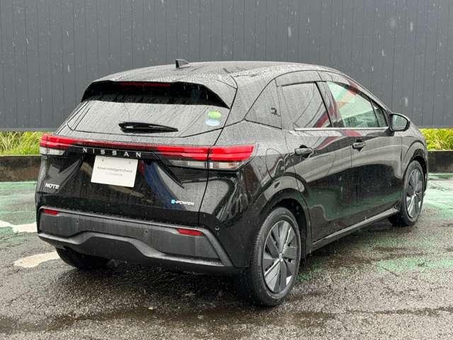 ノート 1.2 X 純正大型ナビ 被害軽減 全周囲カメラ リアカメラ 衝突被害軽減ブレ-キ 全方位カメラ ETC付 禁煙車 LEDヘッドライト レーンアシスト インテリジェントキー ワンオーナー ドラレコ 盗難防止システム ワンセグTV TVナビ キーレス(3枚目)